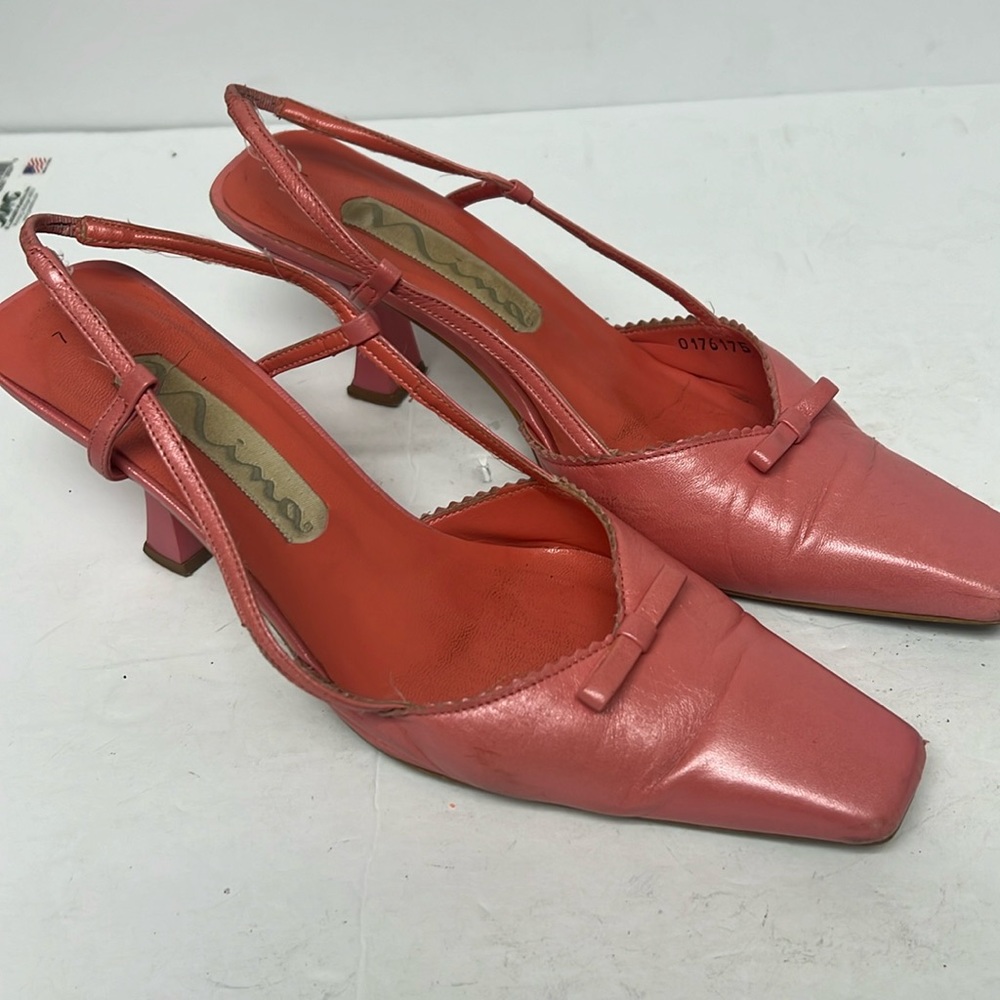 Pink/Coral Nina sling back heels size 7M